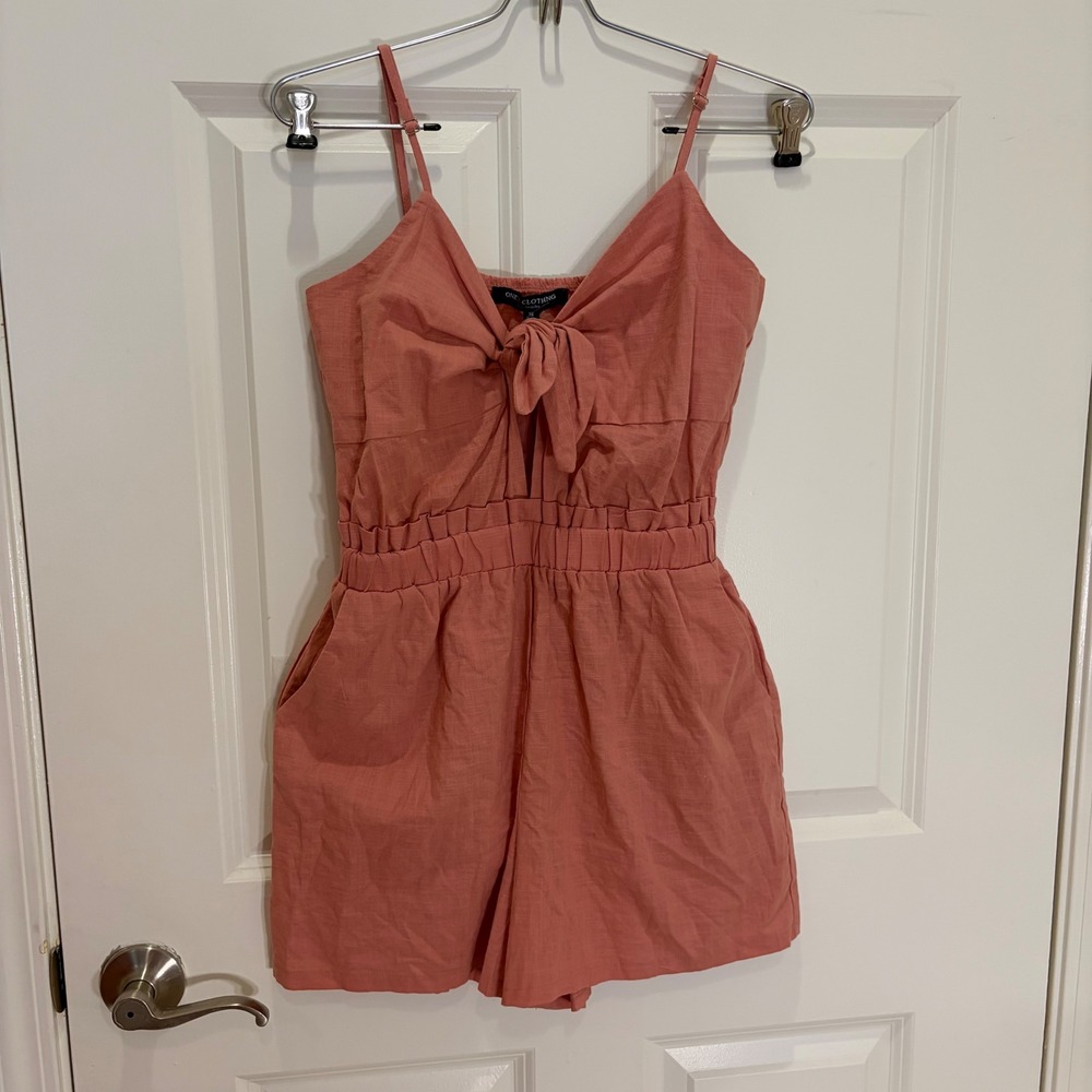 Beachy Pink Tie Front Romper Smocked Waist Sleeveless Pockets Small